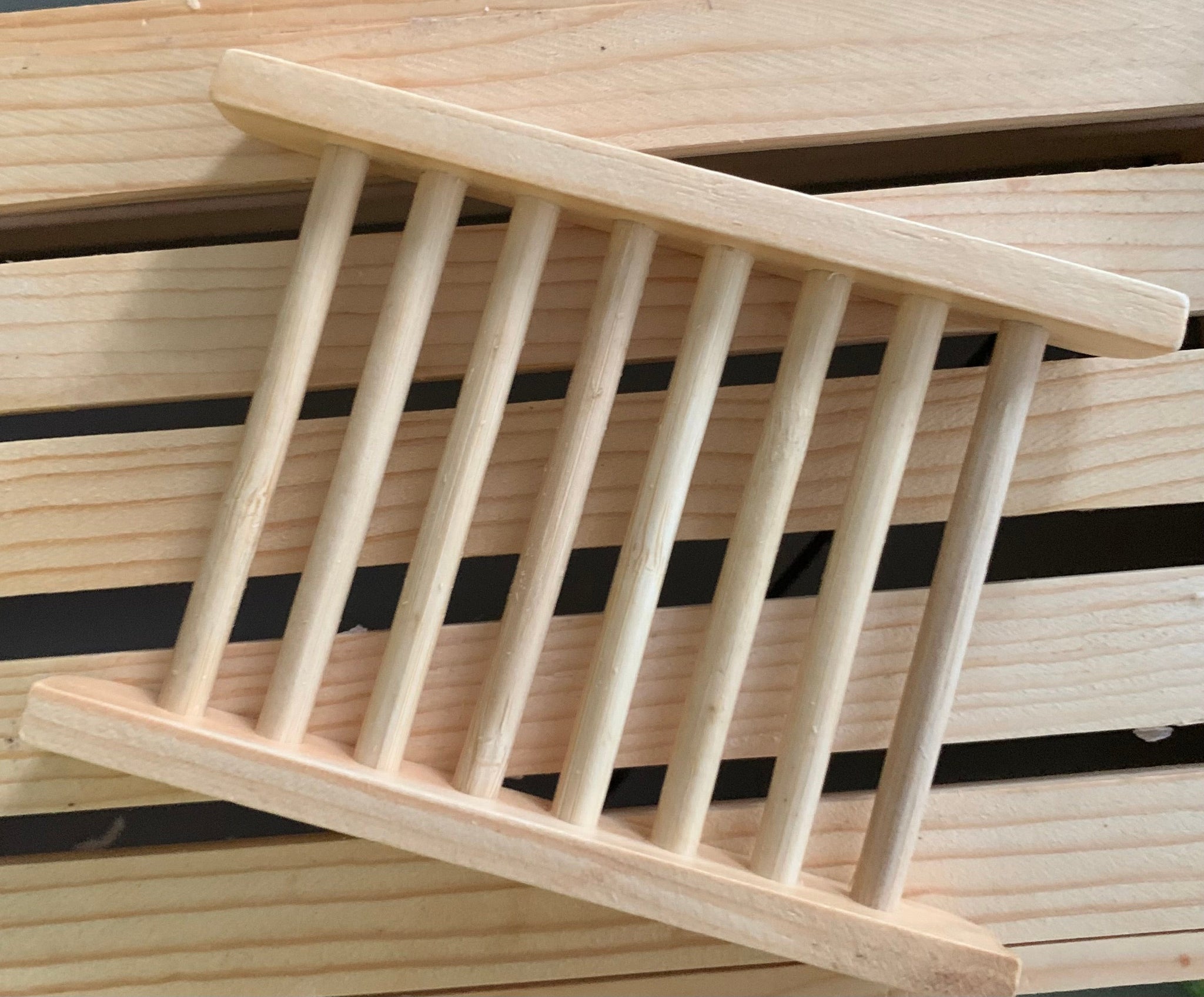 Eco-Friendly Bamboo Soap Dish – Stylish & Functional | 4.72" x 3.54"